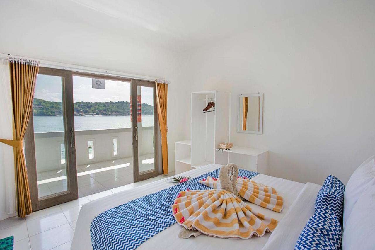 The Waterfront Beach House Lembongan Εξωτερικό φωτογραφία