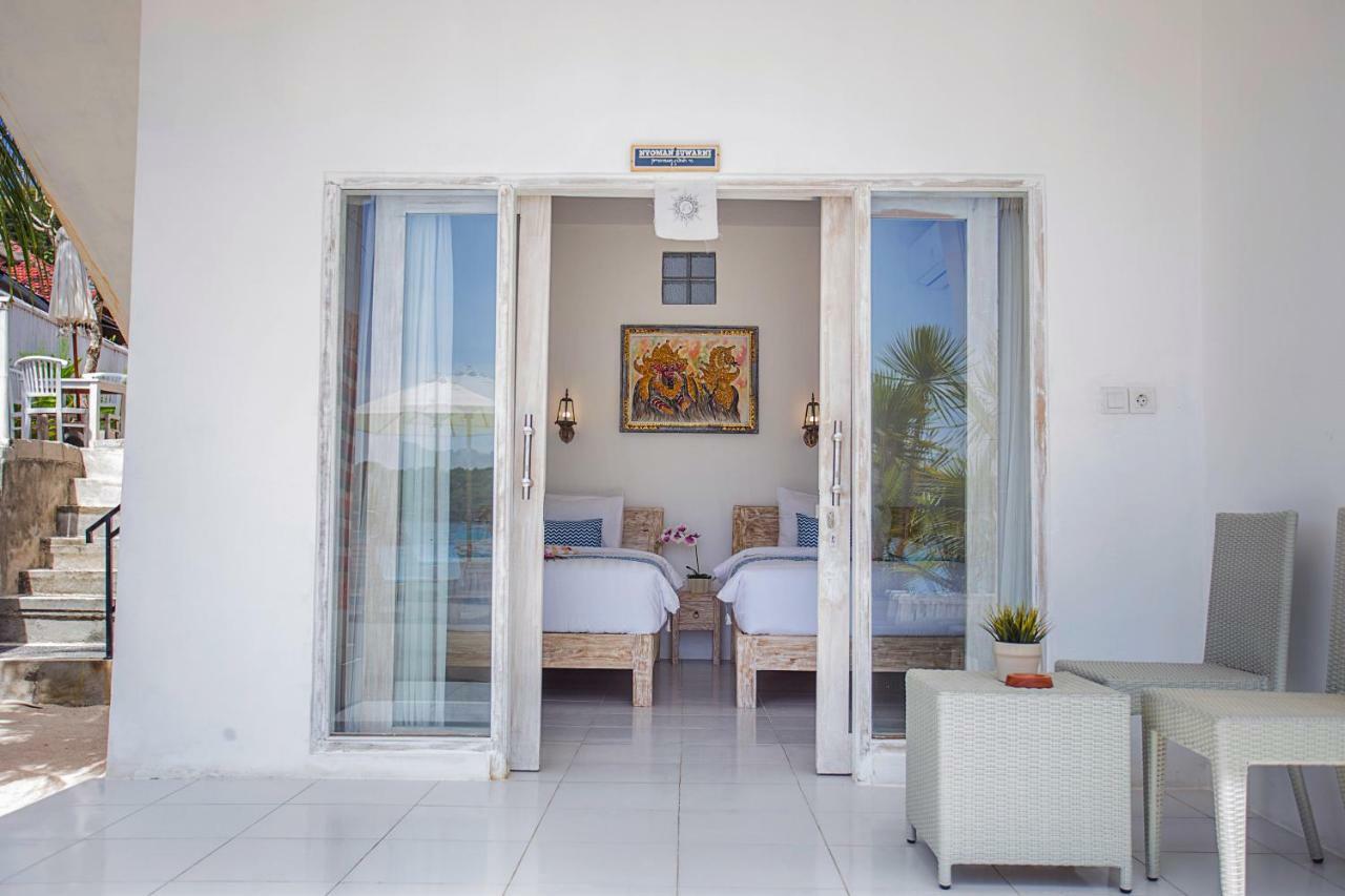 The Waterfront Beach House Lembongan Εξωτερικό φωτογραφία