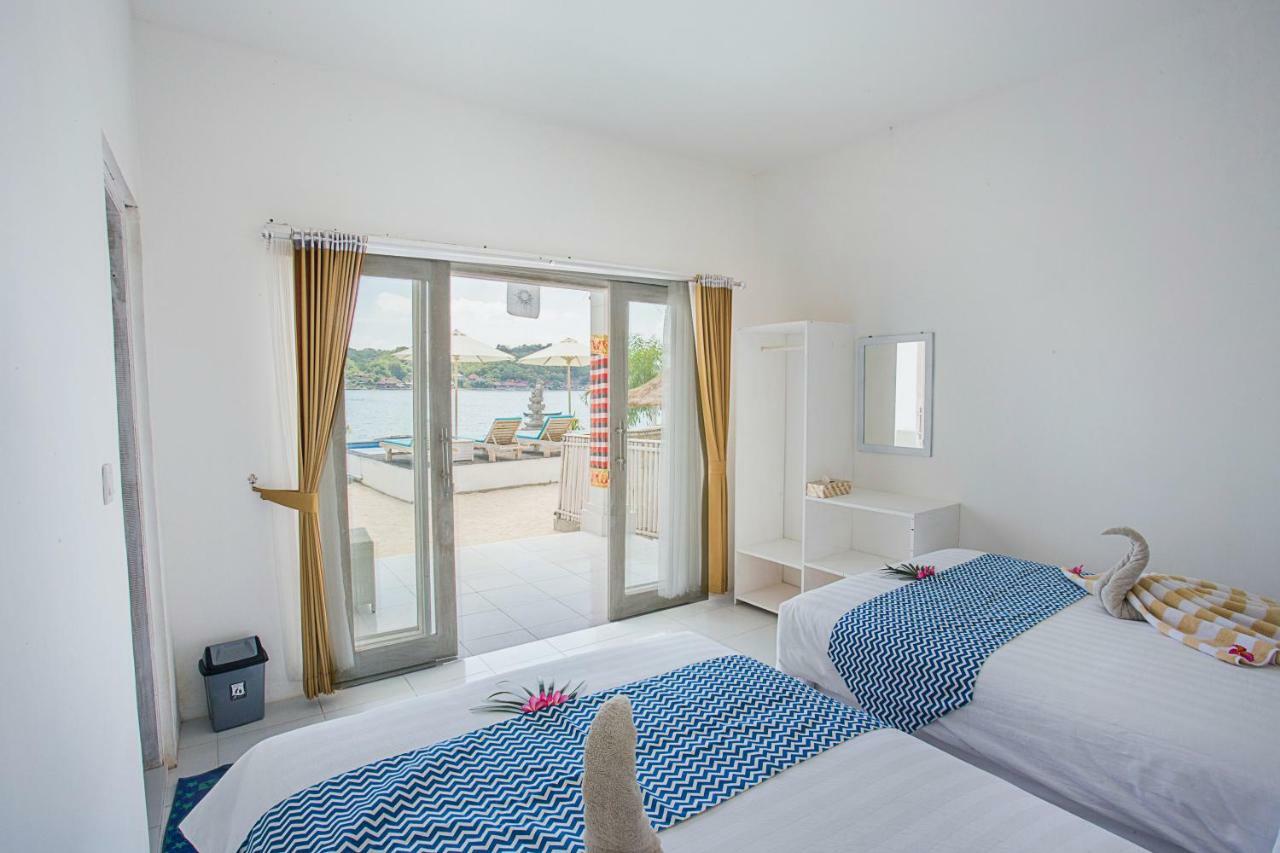 The Waterfront Beach House Lembongan Εξωτερικό φωτογραφία