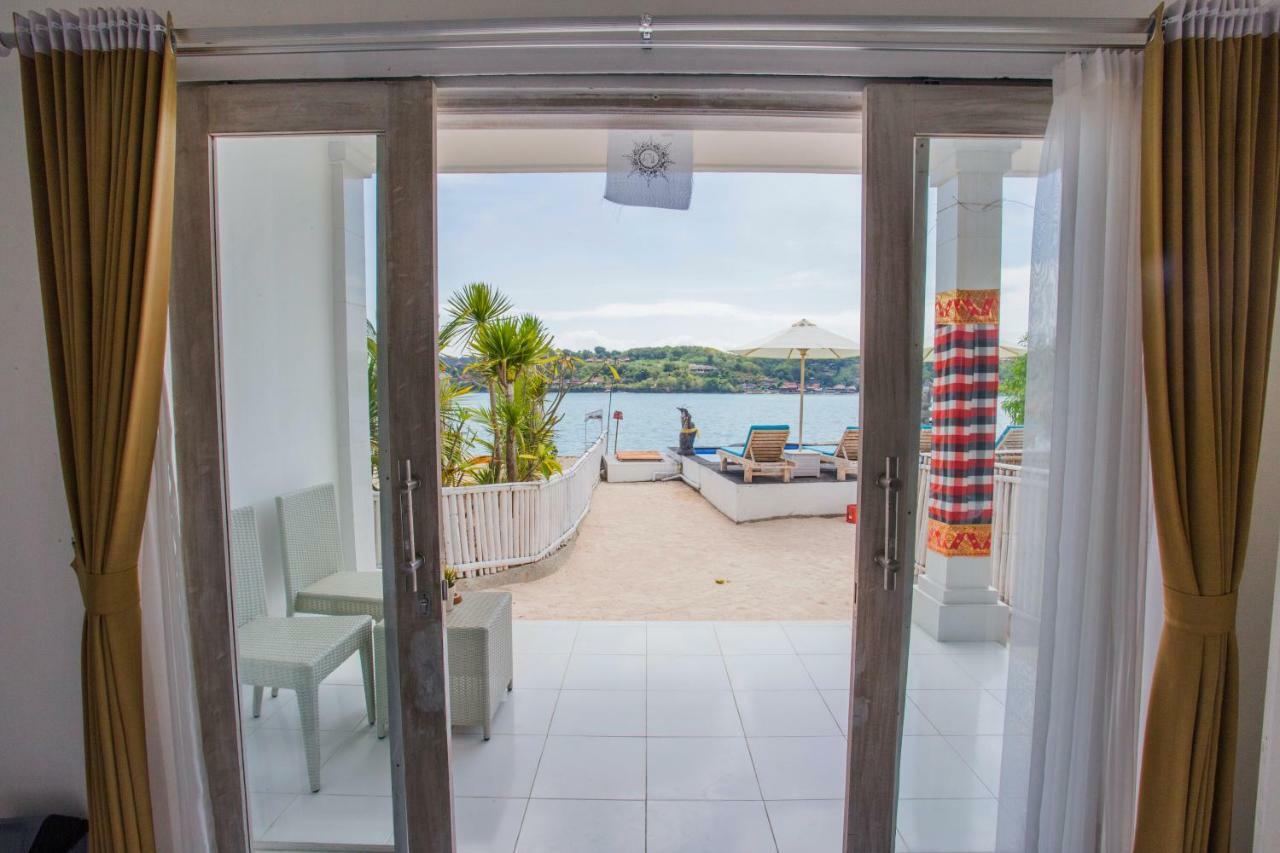 The Waterfront Beach House Lembongan Εξωτερικό φωτογραφία