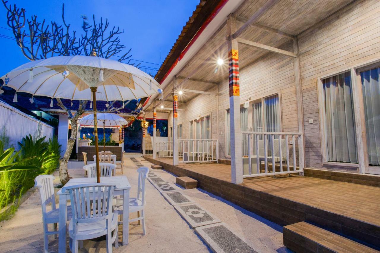 The Waterfront Beach House Lembongan Εξωτερικό φωτογραφία