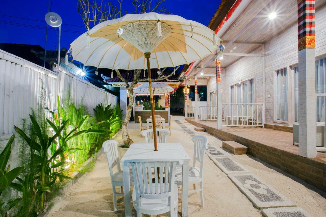 The Waterfront Beach House Lembongan Εξωτερικό φωτογραφία